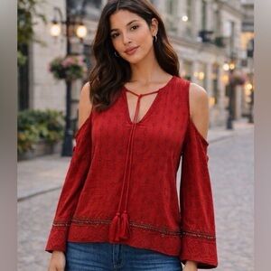 Romeo & Juliet Couture Off the Shoulder Top
